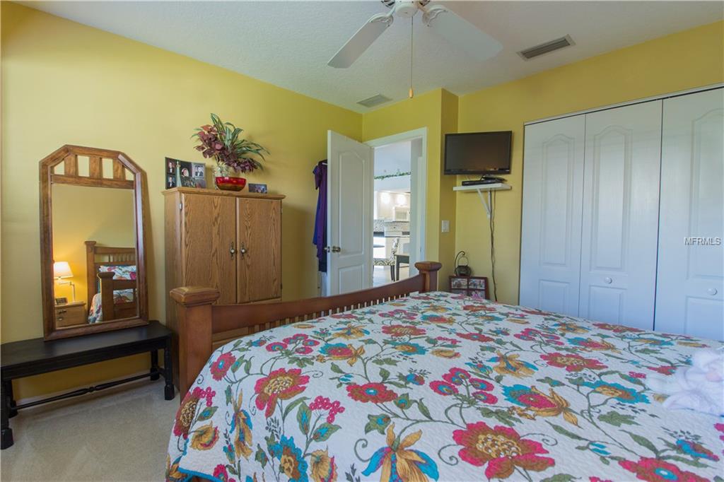 432 LAKE OF THE WOODS DRIVE, VENICE, Florida 34293, 3 Bedrooms Bedrooms, 7 Rooms Rooms,2 BathroomsBathrooms,Residential,For sale,LAKE OF THE WOODS,N5916330