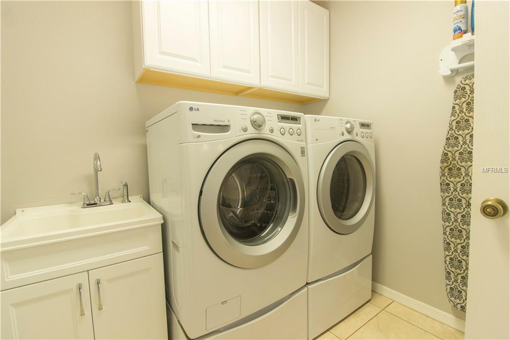 432 LAKE OF THE WOODS DRIVE, VENICE, Florida 34293, 3 Bedrooms Bedrooms, 7 Rooms Rooms,2 BathroomsBathrooms,Residential,For sale,LAKE OF THE WOODS,N5916330