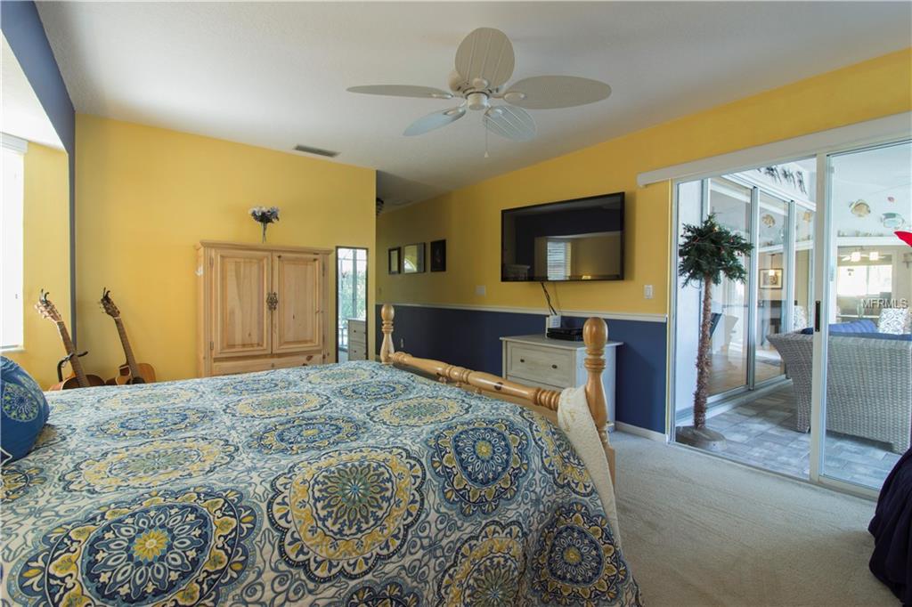 432 LAKE OF THE WOODS DRIVE, VENICE, Florida 34293, 3 Bedrooms Bedrooms, 7 Rooms Rooms,2 BathroomsBathrooms,Residential,For sale,LAKE OF THE WOODS,N5916330