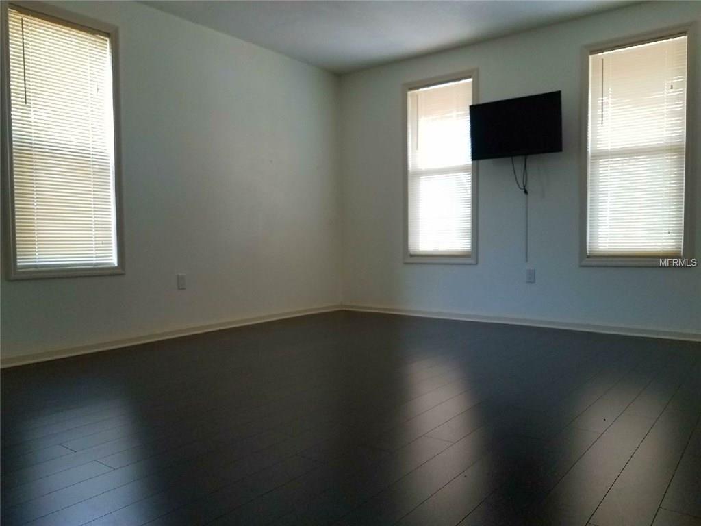 7200 9TH AVENUE N, ST PETERSBURG, Florida 33710, 3 Bedrooms Bedrooms, 7 Rooms Rooms,2 BathroomsBathrooms,Residential,For sale,9TH,T2928227