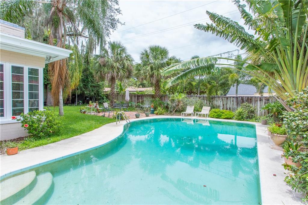 1245 NOTTINGHAM STREET, ORLANDO, Florida 32803, 3 Bedrooms Bedrooms, 8 Rooms Rooms,2 BathroomsBathrooms,Residential,For sale,NOTTINGHAM,O5518603