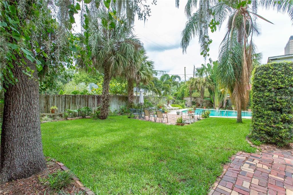 1245 NOTTINGHAM STREET, ORLANDO, Florida 32803, 3 Bedrooms Bedrooms, 8 Rooms Rooms,2 BathroomsBathrooms,Residential,For sale,NOTTINGHAM,O5518603