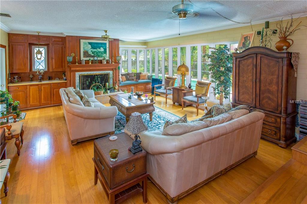 1245 NOTTINGHAM STREET, ORLANDO, Florida 32803, 3 Bedrooms Bedrooms, 8 Rooms Rooms,2 BathroomsBathrooms,Residential,For sale,NOTTINGHAM,O5518603