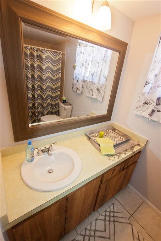 2641 WOODGATE LANE, SARASOTA, Florida 34231, 2 Bedrooms Bedrooms, 5 Rooms Rooms,2 BathroomsBathrooms,Residential,For sale,WOODGATE,A4199203