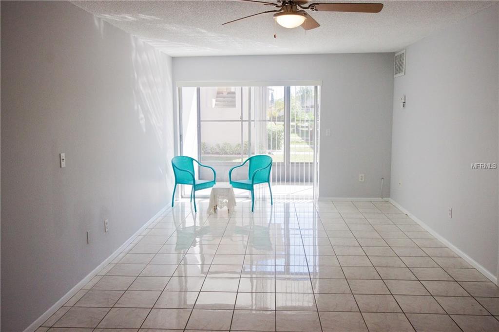 2641 WOODGATE LANE, SARASOTA, Florida 34231, 2 Bedrooms Bedrooms, 5 Rooms Rooms,2 BathroomsBathrooms,Residential,For sale,WOODGATE,A4199203