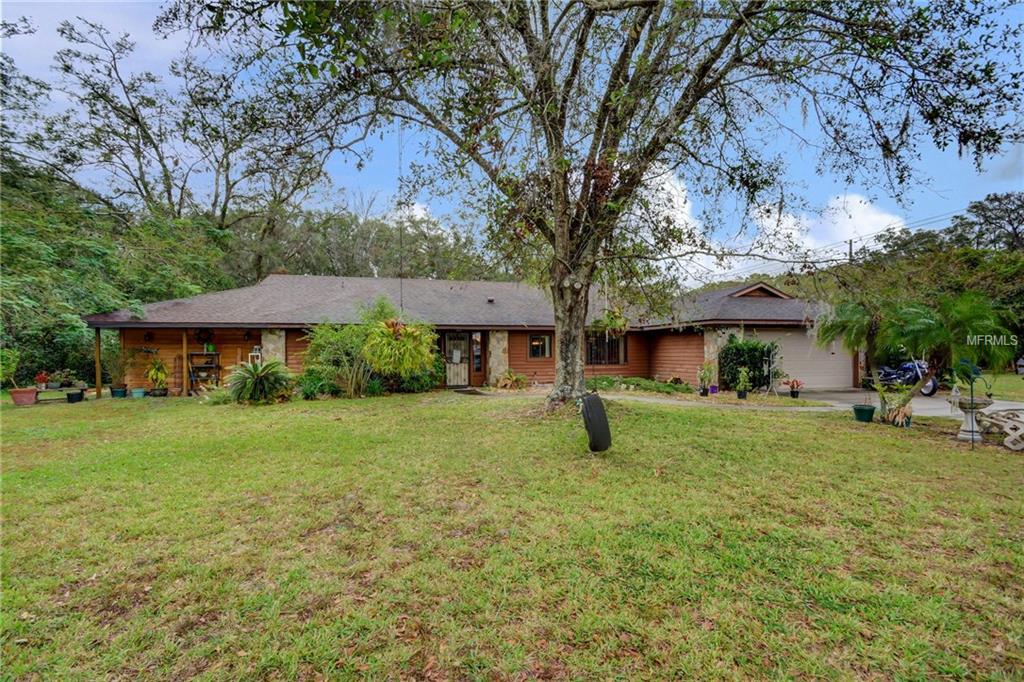 1116 HEARTWOOD DRIVE, DELAND, Florida 32720, 4 Bedrooms Bedrooms, 10 Rooms Rooms,3 BathroomsBathrooms,Residential,For sale,HEARTWOOD,V4721443