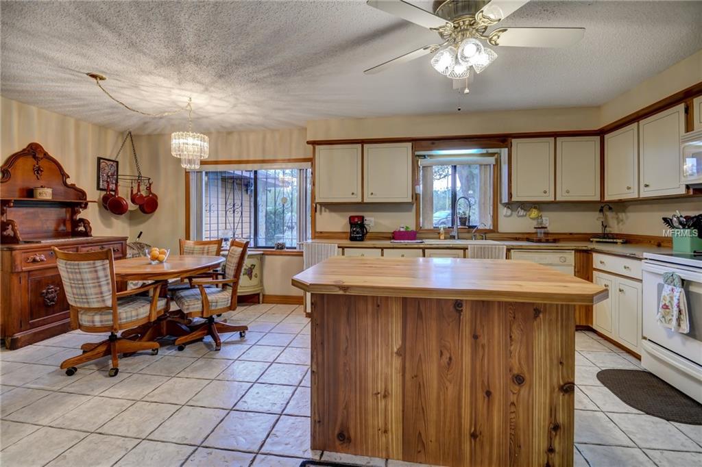 1116 HEARTWOOD DRIVE, DELAND, Florida 32720, 4 Bedrooms Bedrooms, 10 Rooms Rooms,3 BathroomsBathrooms,Residential,For sale,HEARTWOOD,V4721443