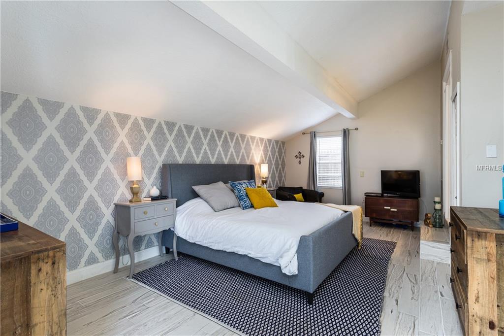 1316 OREGON STREET, ORLANDO, Florida 32803, 3 Bedrooms Bedrooms, 7 Rooms Rooms,2 BathroomsBathrooms,Residential,For sale,OREGON,O5560945