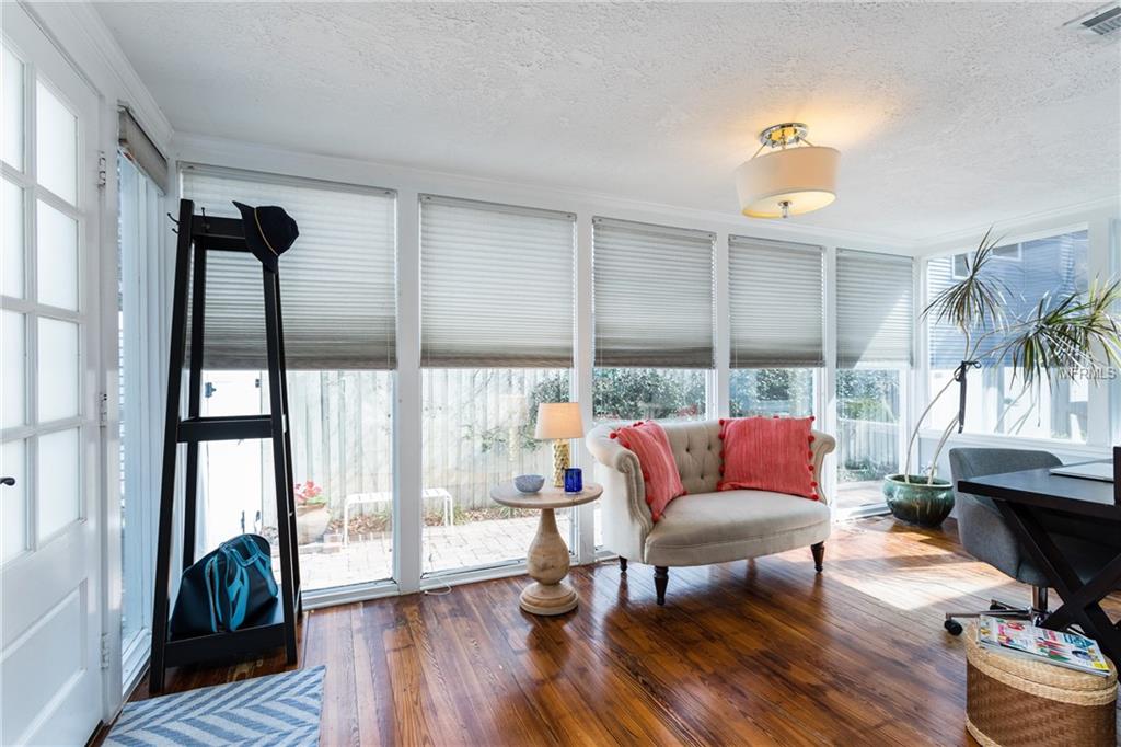 1316 OREGON STREET, ORLANDO, Florida 32803, 3 Bedrooms Bedrooms, 7 Rooms Rooms,2 BathroomsBathrooms,Residential,For sale,OREGON,O5560945