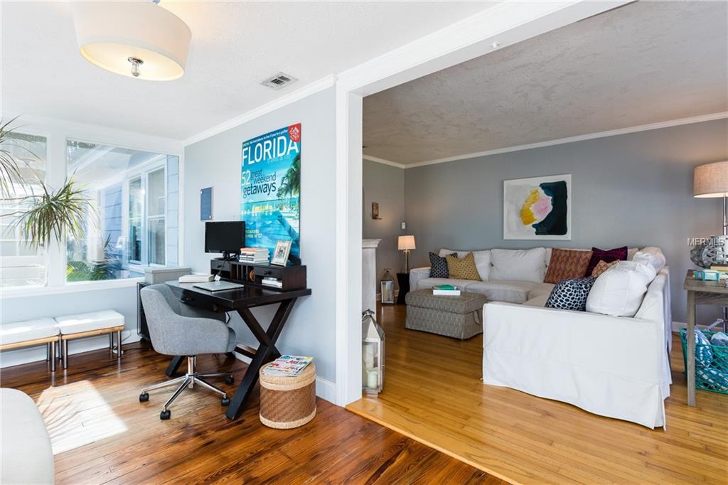 1316 OREGON STREET, ORLANDO, Florida 32803, 3 Bedrooms Bedrooms, 7 Rooms Rooms,2 BathroomsBathrooms,Residential,For sale,OREGON,O5560945