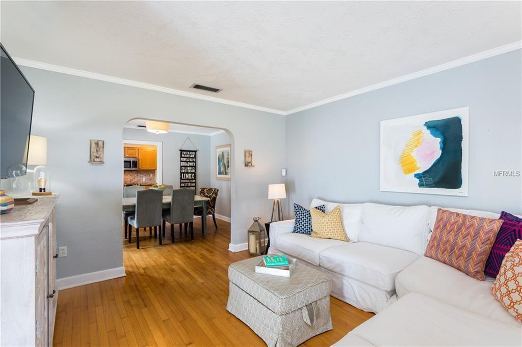 1316 OREGON STREET, ORLANDO, Florida 32803, 3 Bedrooms Bedrooms, 7 Rooms Rooms,2 BathroomsBathrooms,Residential,For sale,OREGON,O5560945