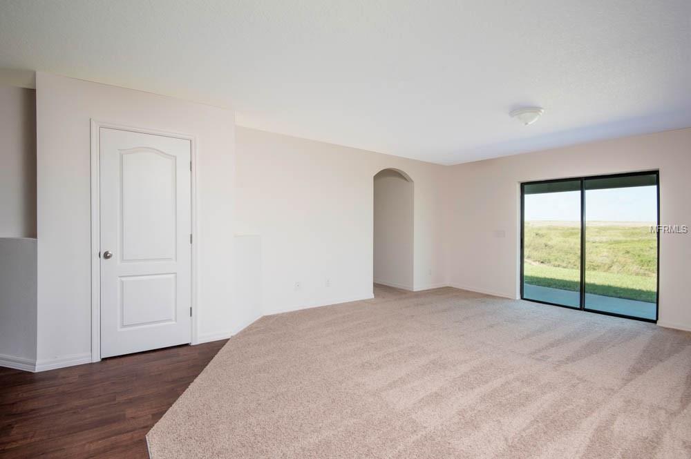 501 RIDGES DRIVE, DUNDEE, Florida 33838, 4 Bedrooms Bedrooms, 6 Rooms Rooms,2 BathroomsBathrooms,Residential,For sale,RIDGES,T2928354