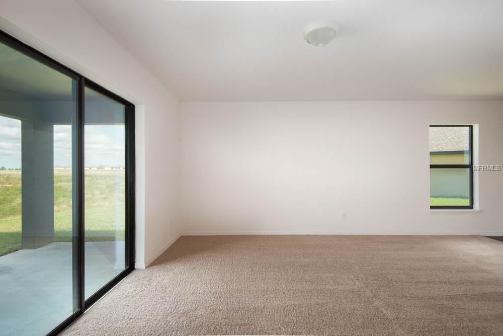 501 RIDGES DRIVE, DUNDEE, Florida 33838, 4 Bedrooms Bedrooms, 6 Rooms Rooms,2 BathroomsBathrooms,Residential,For sale,RIDGES,T2928354