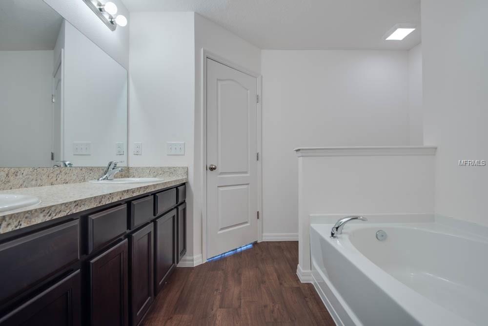 501 RIDGES DRIVE, DUNDEE, Florida 33838, 4 Bedrooms Bedrooms, 6 Rooms Rooms,2 BathroomsBathrooms,Residential,For sale,RIDGES,T2928354