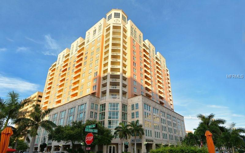 1350 MAIN STREET, SARASOTA, Florida 34236, 2 Bedrooms Bedrooms, 5 Rooms Rooms,2 BathroomsBathrooms,Residential,For sale,MAIN,A4173850