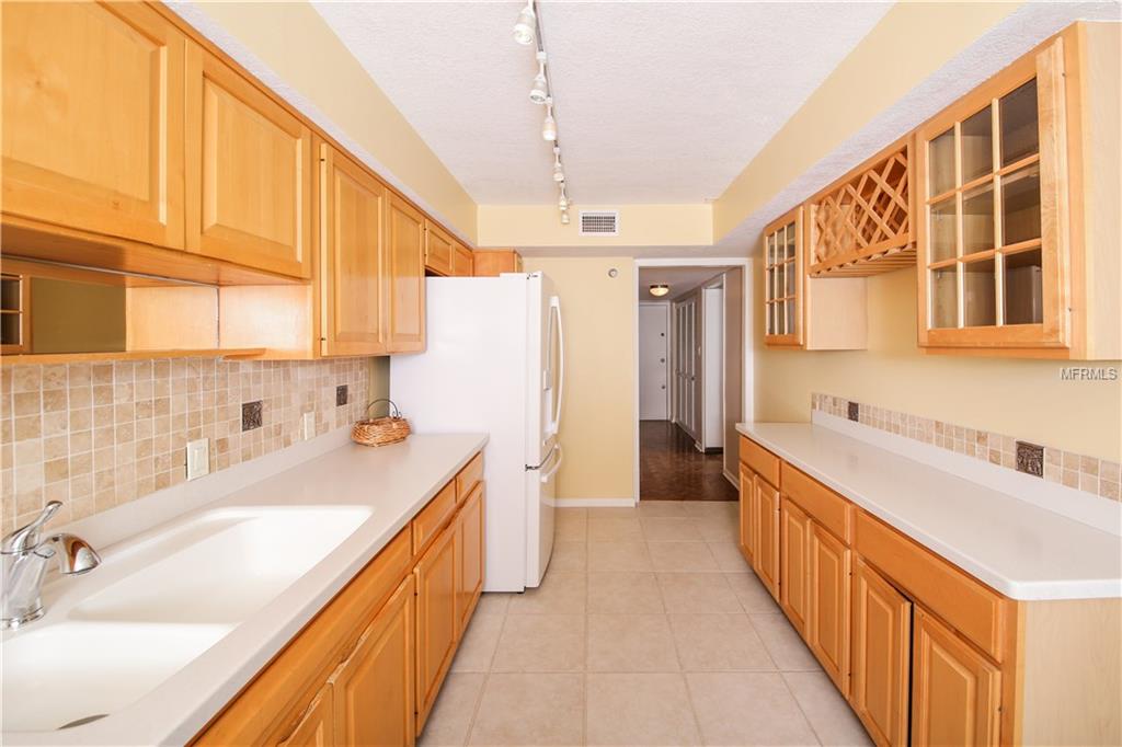 3301 BAYSHORE BOULEVARD, TAMPA, Florida 33629, 3 Bedrooms Bedrooms, 6 Rooms Rooms,2 BathroomsBathrooms,Residential,For sale,BAYSHORE,T2905844