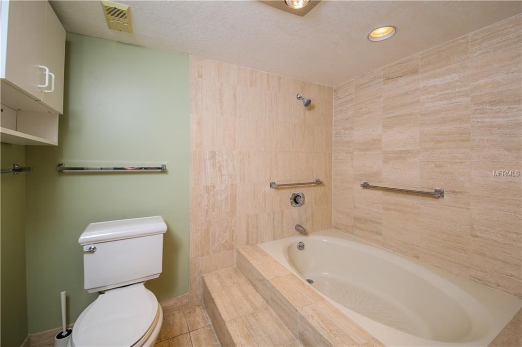 3301 BAYSHORE BOULEVARD, TAMPA, Florida 33629, 3 Bedrooms Bedrooms, 6 Rooms Rooms,2 BathroomsBathrooms,Residential,For sale,BAYSHORE,T2905844