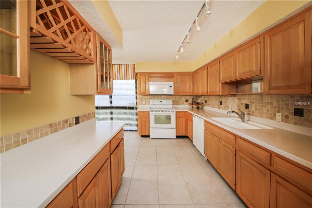 3301 BAYSHORE BOULEVARD, TAMPA, Florida 33629, 3 Bedrooms Bedrooms, 6 Rooms Rooms,2 BathroomsBathrooms,Residential,For sale,BAYSHORE,T2905844