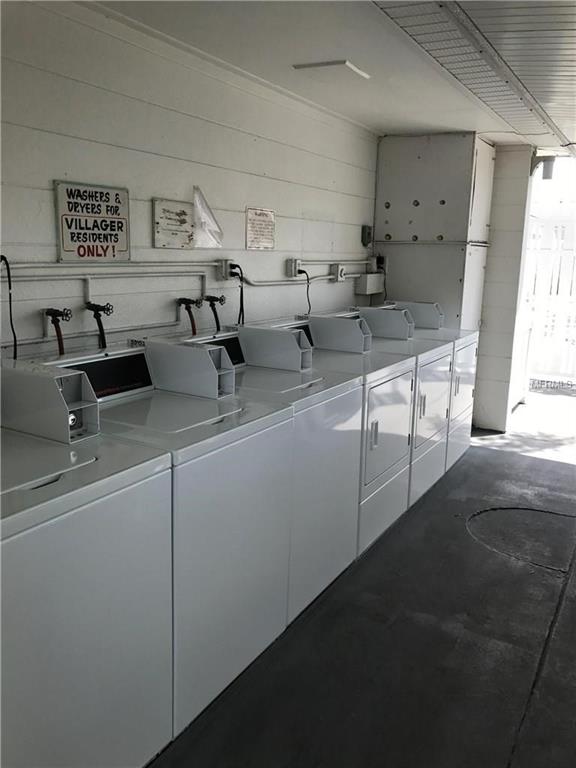 6015 LILLI WAY, BRADENTON, Florida 34207, 1 Bedroom Bedrooms, 4 Rooms Rooms,1 BathroomBathrooms,Residential,For sale,LILLI,A4200958