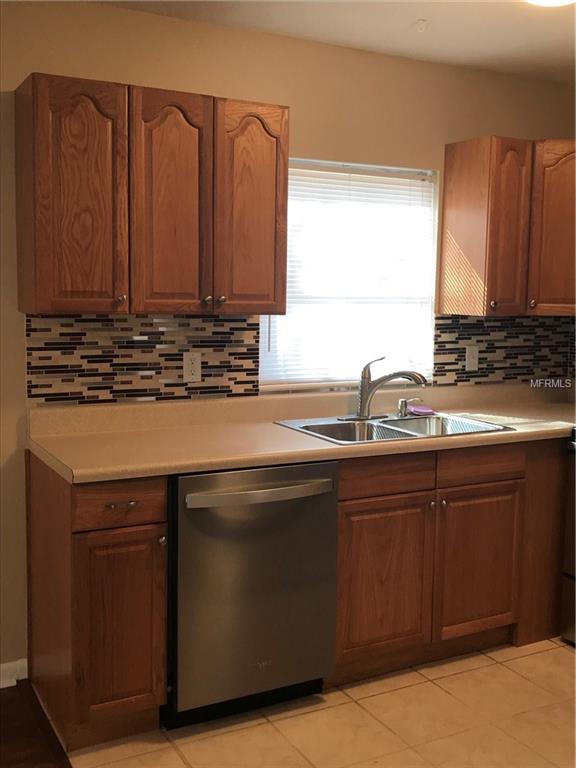 6015 LILLI WAY, BRADENTON, Florida 34207, 1 Bedroom Bedrooms, 4 Rooms Rooms,1 BathroomBathrooms,Residential,For sale,LILLI,A4200958