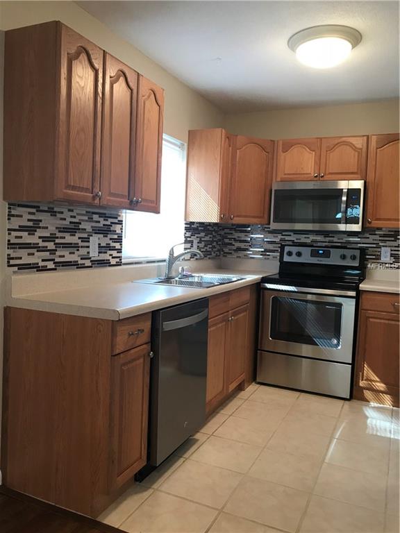 6015 LILLI WAY, BRADENTON, Florida 34207, 1 Bedroom Bedrooms, 4 Rooms Rooms,1 BathroomBathrooms,Residential,For sale,LILLI,A4200958