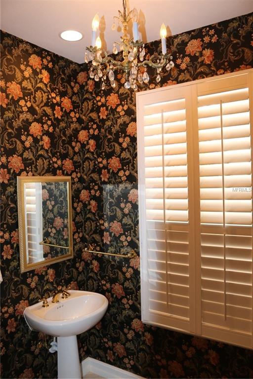 1380 TEAROSE PLACE, SARASOTA, Florida 34239, 3 Bedrooms Bedrooms, 6 Rooms Rooms,2 BathroomsBathrooms,Residential,For sale,TEAROSE,A4204658