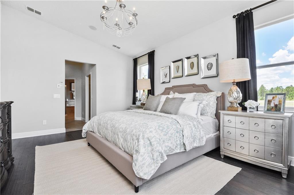 915 GLAZEBROOK LOOP, ORANGE CITY, Florida 32763, 4 Bedrooms Bedrooms, 10 Rooms Rooms,2 BathroomsBathrooms,Residential,For sale,GLAZEBROOK,W7636713