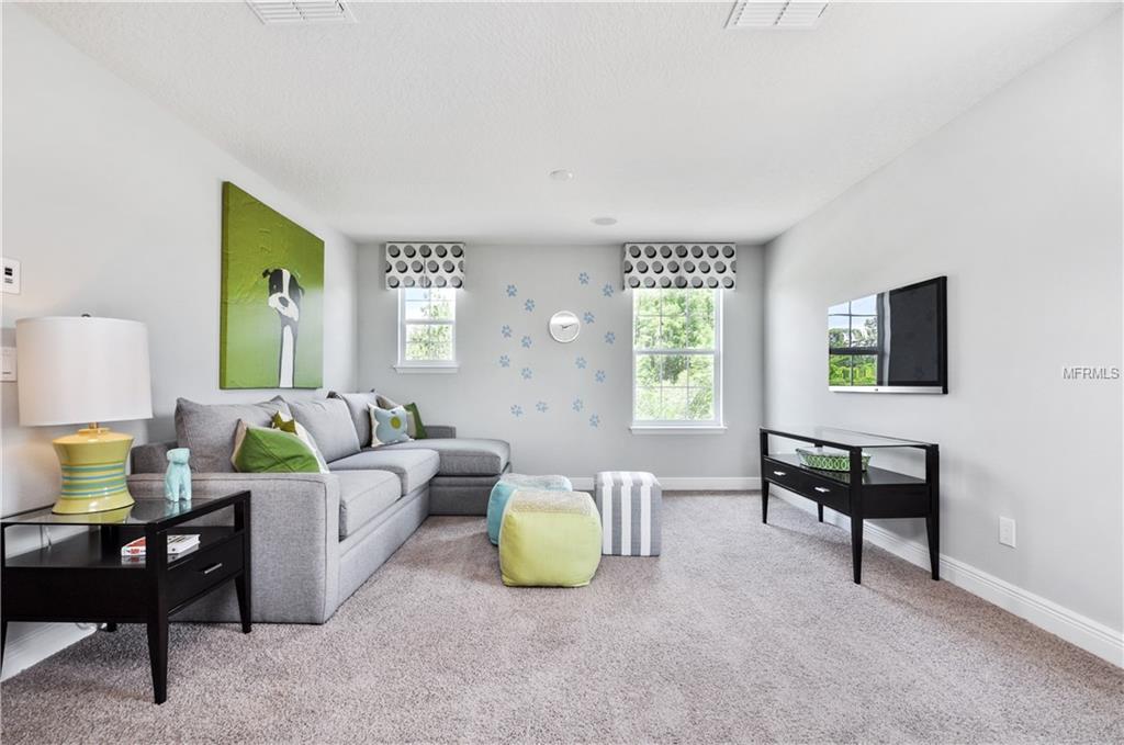 915 GLAZEBROOK LOOP, ORANGE CITY, Florida 32763, 4 Bedrooms Bedrooms, 10 Rooms Rooms,2 BathroomsBathrooms,Residential,For sale,GLAZEBROOK,W7636713