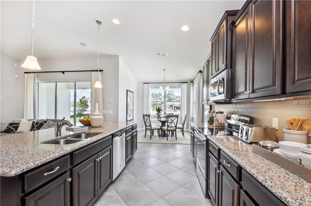 915 GLAZEBROOK LOOP, ORANGE CITY, Florida 32763, 4 Bedrooms Bedrooms, 10 Rooms Rooms,2 BathroomsBathrooms,Residential,For sale,GLAZEBROOK,W7636713