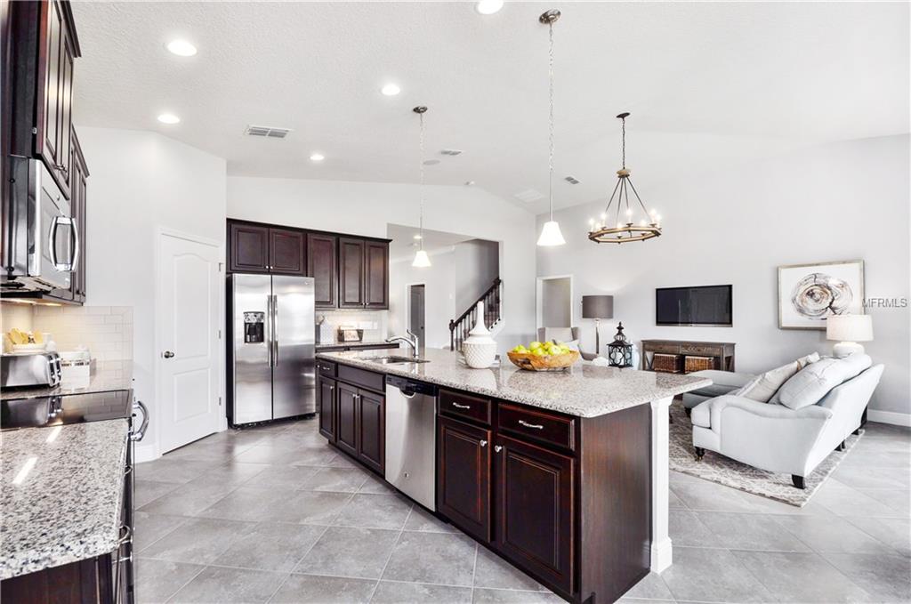 915 GLAZEBROOK LOOP, ORANGE CITY, Florida 32763, 4 Bedrooms Bedrooms, 10 Rooms Rooms,2 BathroomsBathrooms,Residential,For sale,GLAZEBROOK,W7636713