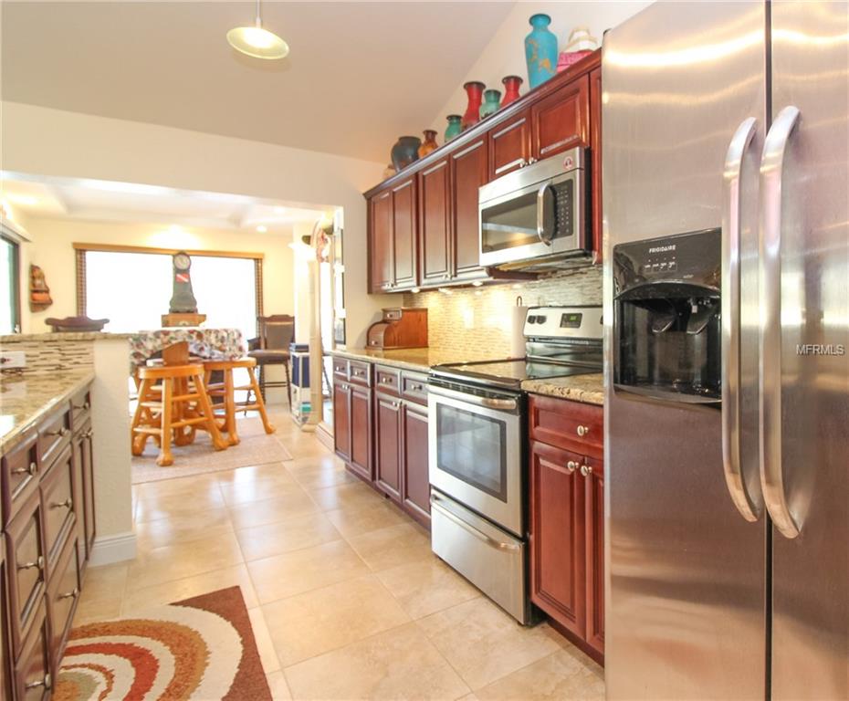 3931 COUNTRY VIEW LANE, SARASOTA, Florida 34233, 3 Bedrooms Bedrooms, 6 Rooms Rooms,2 BathroomsBathrooms,Residential,For sale,COUNTRY VIEW,A4207892