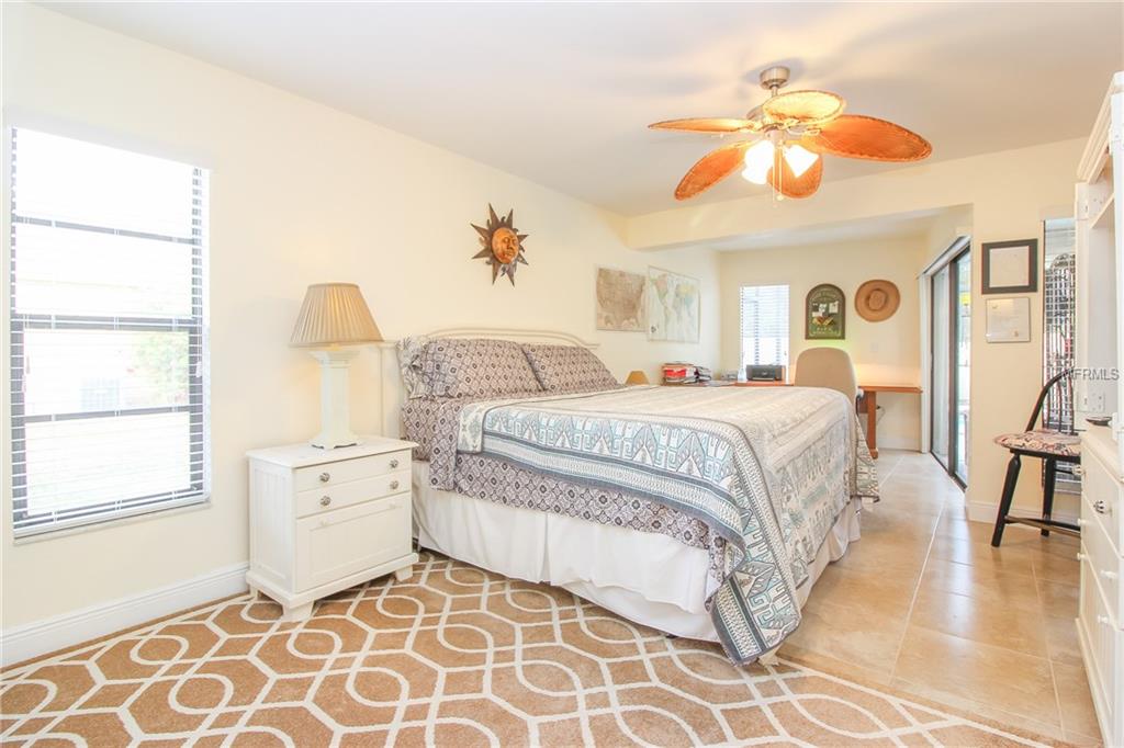 3931 COUNTRY VIEW LANE, SARASOTA, Florida 34233, 3 Bedrooms Bedrooms, 6 Rooms Rooms,2 BathroomsBathrooms,Residential,For sale,COUNTRY VIEW,A4207892