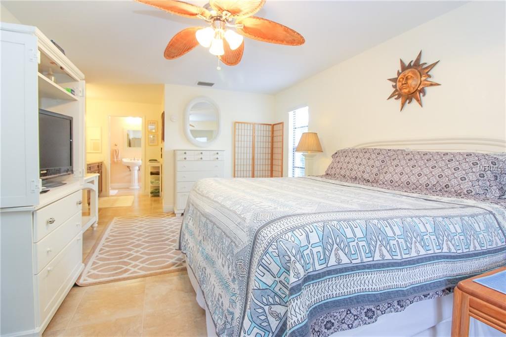 3931 COUNTRY VIEW LANE, SARASOTA, Florida 34233, 3 Bedrooms Bedrooms, 6 Rooms Rooms,2 BathroomsBathrooms,Residential,For sale,COUNTRY VIEW,A4207892