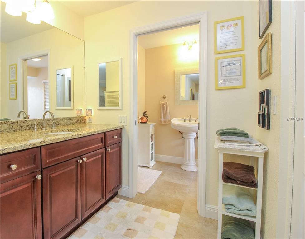 3931 COUNTRY VIEW LANE, SARASOTA, Florida 34233, 3 Bedrooms Bedrooms, 6 Rooms Rooms,2 BathroomsBathrooms,Residential,For sale,COUNTRY VIEW,A4207892