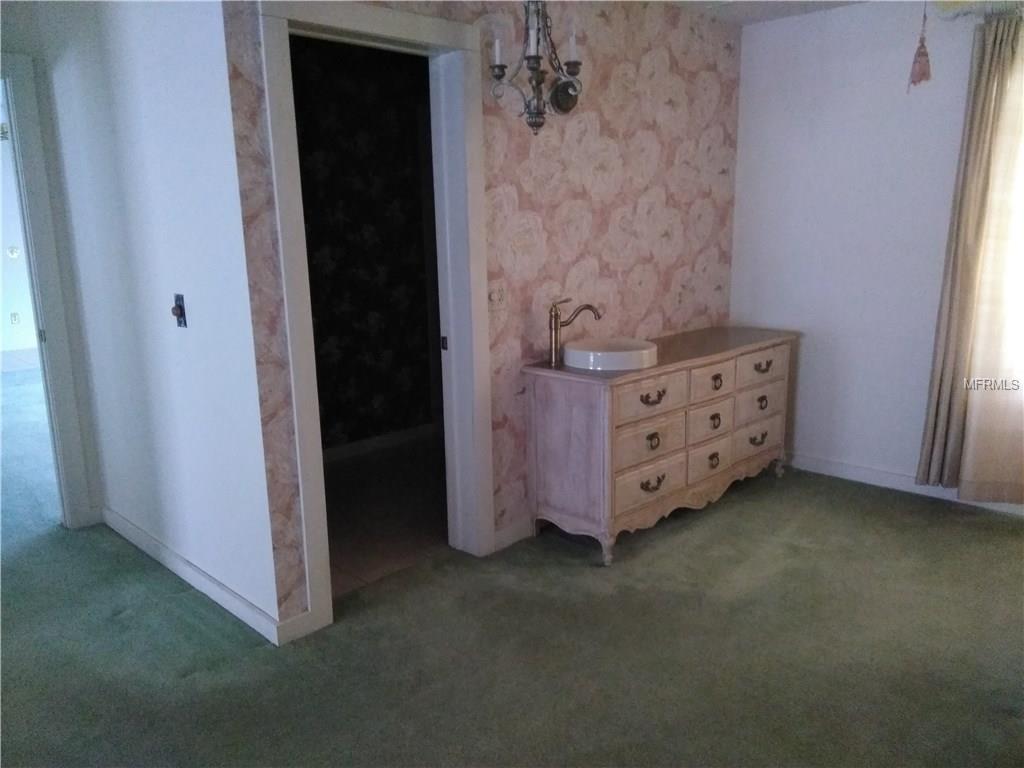 843 SWEETBRIER DRIVE, DELTONA, Florida 32725, 3 Bedrooms Bedrooms, 7 Rooms Rooms,2 BathroomsBathrooms,Residential,For sale,SWEETBRIER,V4722719