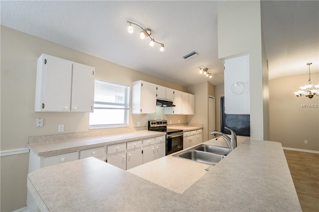 3519 GRAY WHETSTONE STREET, BRANDON, Florida 33511, 3 Bedrooms Bedrooms, 3 Rooms Rooms,2 BathroomsBathrooms,Residential,For sale,GRAY WHETSTONE,T2928065