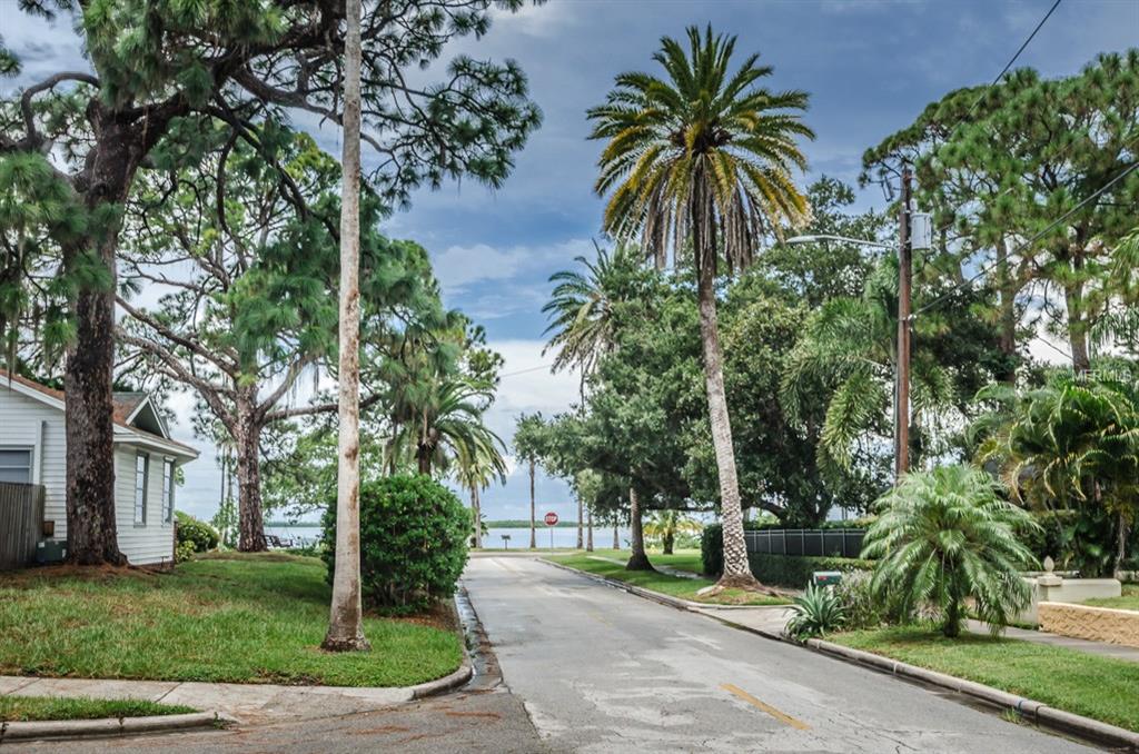 210 GARDEN CIRCLE N, DUNEDIN, Florida 34698, 3 Bedrooms Bedrooms, 4 Rooms Rooms,2 BathroomsBathrooms,Residential,For sale,GARDEN,U7830111