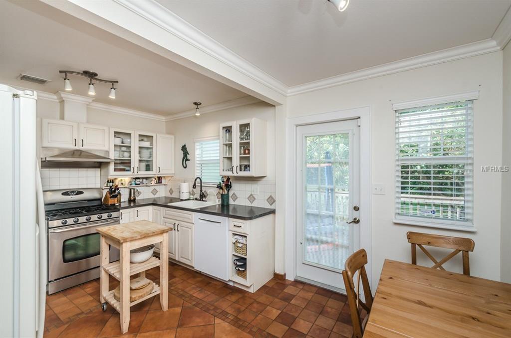 210 GARDEN CIRCLE N, DUNEDIN, Florida 34698, 3 Bedrooms Bedrooms, 4 Rooms Rooms,2 BathroomsBathrooms,Residential,For sale,GARDEN,U7830111