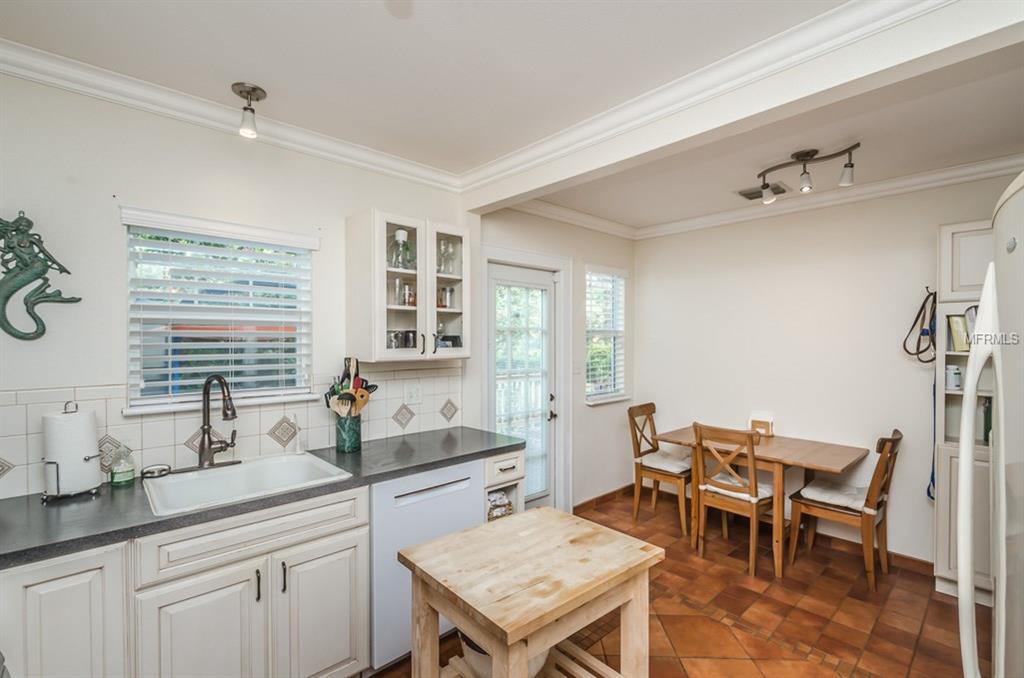 210 GARDEN CIRCLE N, DUNEDIN, Florida 34698, 3 Bedrooms Bedrooms, 4 Rooms Rooms,2 BathroomsBathrooms,Residential,For sale,GARDEN,U7830111