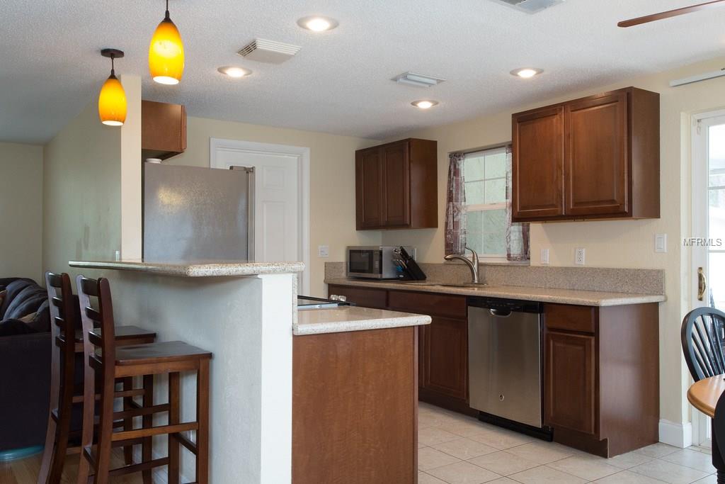1500 OHIO AVENUE NE, ST PETERSBURG, Florida 33703, 4 Bedrooms Bedrooms, 6 Rooms Rooms,2 BathroomsBathrooms,Residential,For sale,OHIO,U7840650