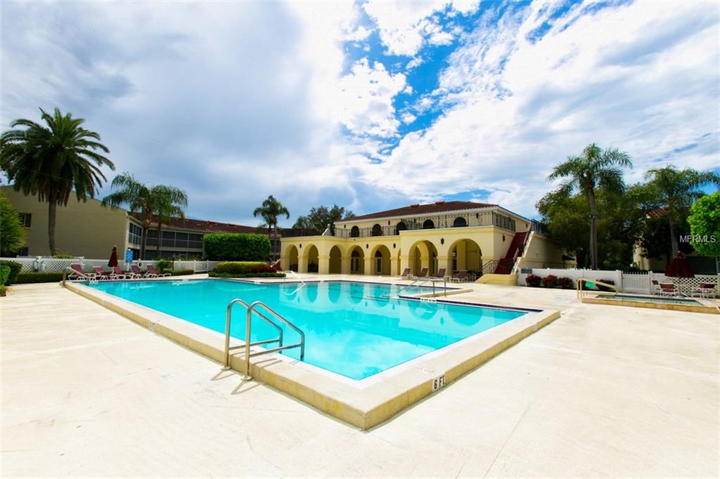 6101 34TH STREET W, BRADENTON, Florida 34210, 3 Bedrooms Bedrooms, 9 Rooms Rooms,2 BathroomsBathrooms,Residential,For sale,34TH,A4204661