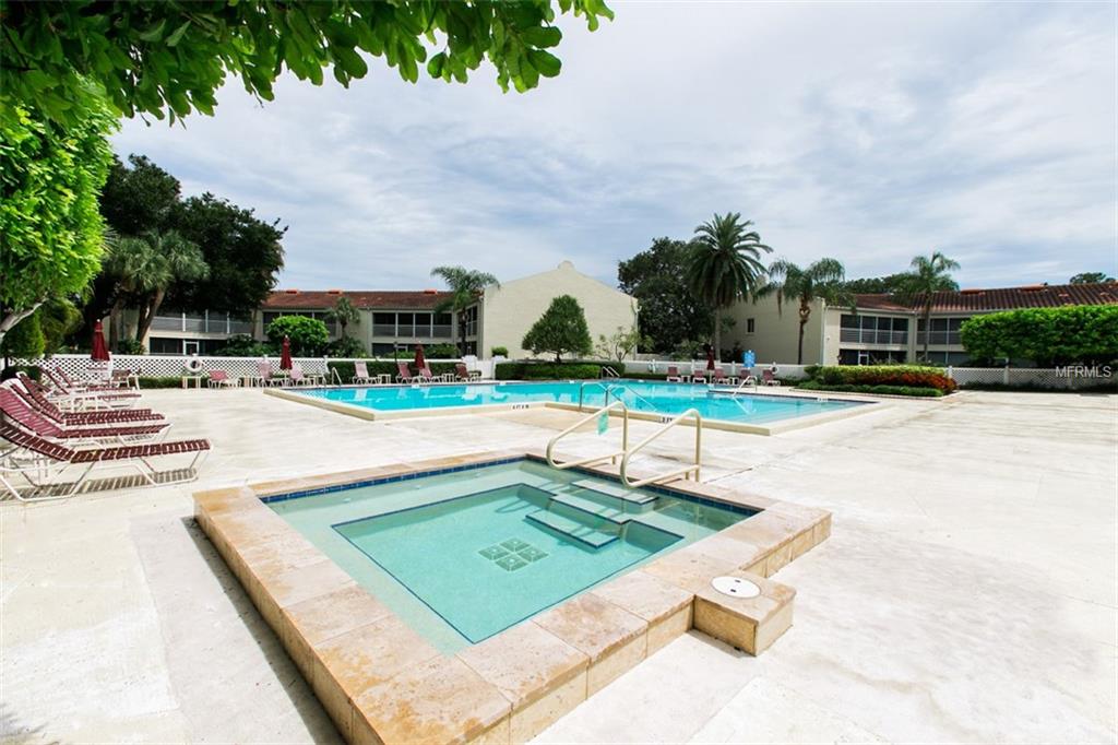 6101 34TH STREET W, BRADENTON, Florida 34210, 3 Bedrooms Bedrooms, 9 Rooms Rooms,2 BathroomsBathrooms,Residential,For sale,34TH,A4204661