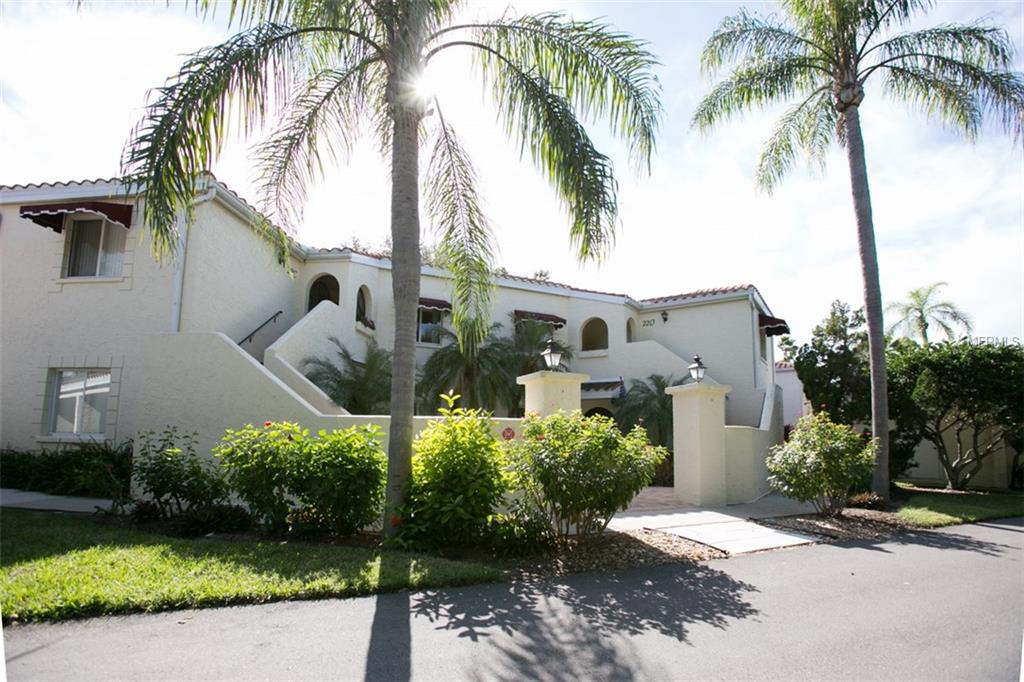 6101 34TH STREET W, BRADENTON, Florida 34210, 3 Bedrooms Bedrooms, 9 Rooms Rooms,2 BathroomsBathrooms,Residential,For sale,34TH,A4204661