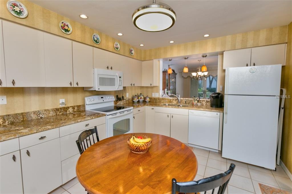 6101 34TH STREET W, BRADENTON, Florida 34210, 3 Bedrooms Bedrooms, 9 Rooms Rooms,2 BathroomsBathrooms,Residential,For sale,34TH,A4204661