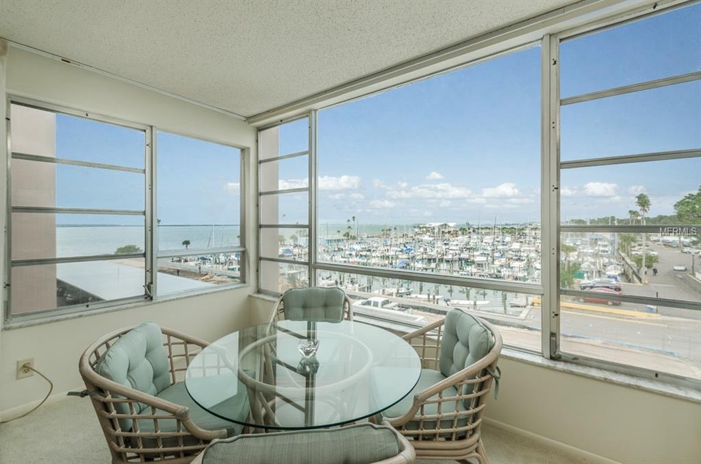 632 EDGEWATER DRIVE, DUNEDIN, Florida 34698, 2 Bedrooms Bedrooms, 5 Rooms Rooms,2 BathroomsBathrooms,Residential,For sale,EDGEWATER,U7842689