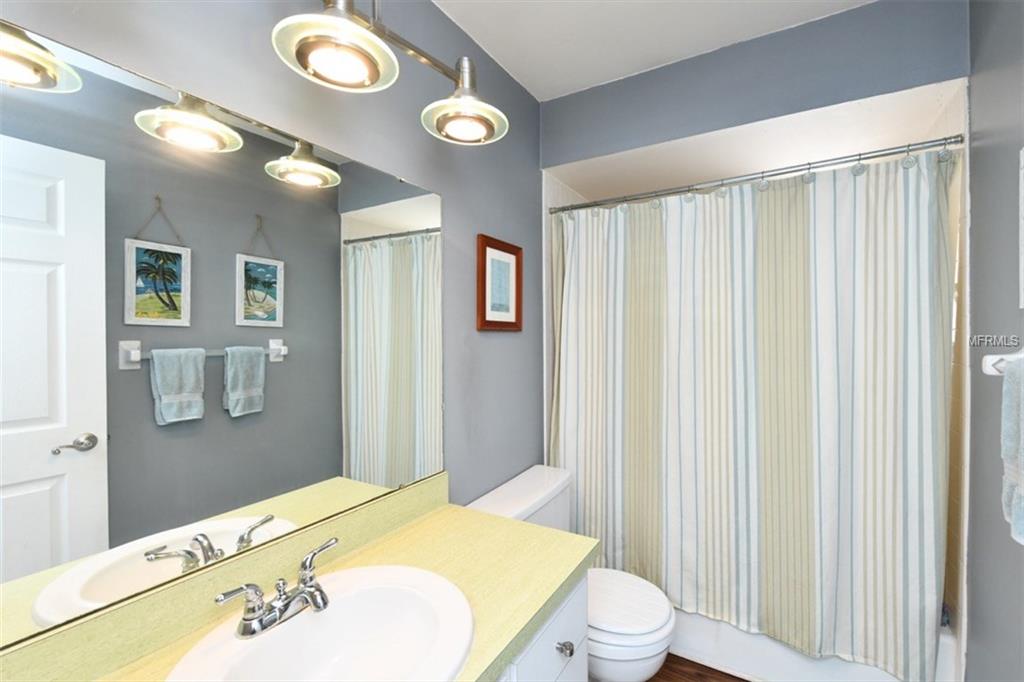 4210 ALTON WAY, SARASOTA, Florida 34232, 3 Bedrooms Bedrooms, 6 Rooms Rooms,2 BathroomsBathrooms,Residential,For sale,ALTON,A4207898