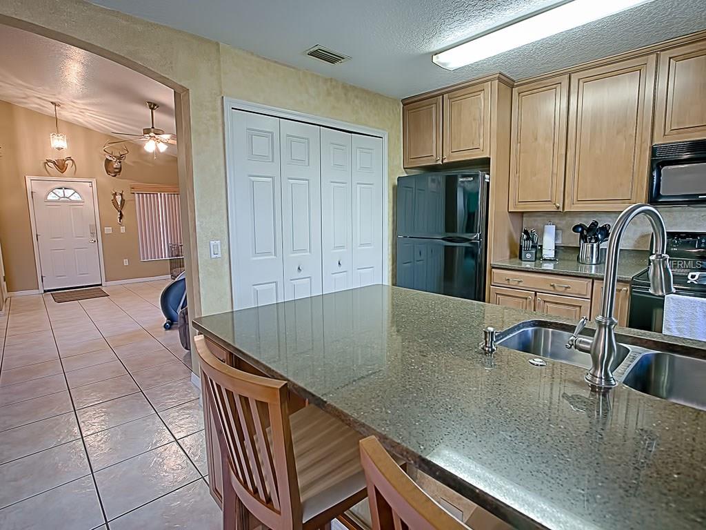 1140 JUNIPER COURT, TAVARES, Florida 32778, 2 Bedrooms Bedrooms, 5 Rooms Rooms,2 BathroomsBathrooms,Residential,For sale,JUNIPER,G4852190