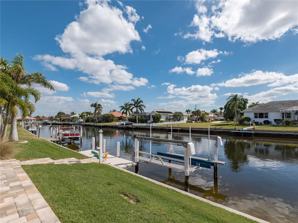 449 MACEDONIA DRIVE, PUNTA GORDA, Florida 33950, 3 Bedrooms Bedrooms, 8 Rooms Rooms,3 BathroomsBathrooms,Residential,For sale,MACEDONIA,C7248815