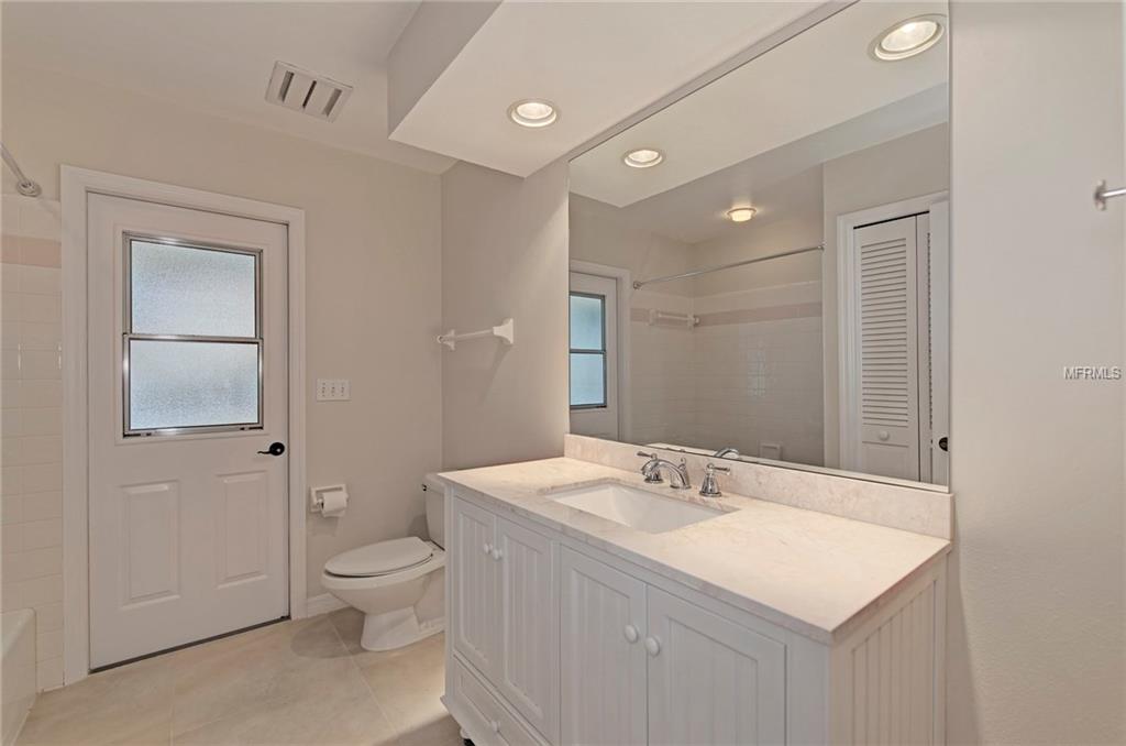 1519 WATERFORD DRIVE, VENICE, Florida 34292, 3 Bedrooms Bedrooms, 8 Rooms Rooms,2 BathroomsBathrooms,Residential,For sale,WATERFORD,N5916331