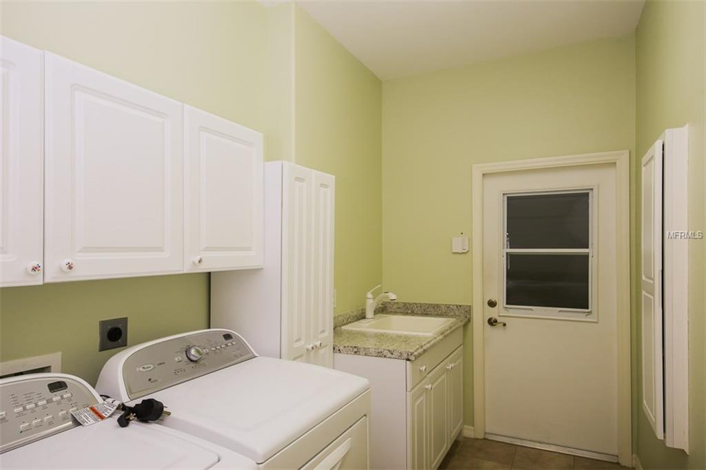 3027 ROYAL PALM DRIVE, NORTH PORT, Florida 34288, 2 Bedrooms Bedrooms, 7 Rooms Rooms,2 BathroomsBathrooms,Residential,For sale,ROYAL PALM,D5919918